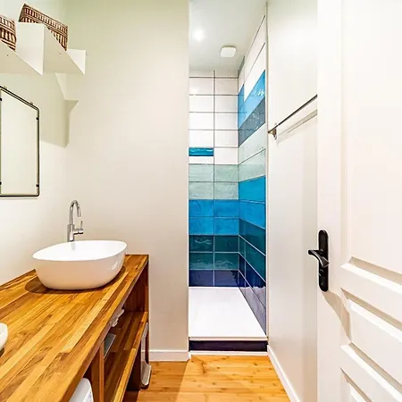 Charming For 2 People Jean Mace Neighborhood דירה